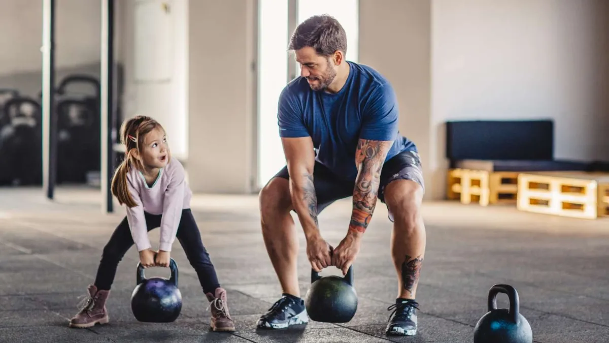 Know what age is ideal to start exercising at the gym