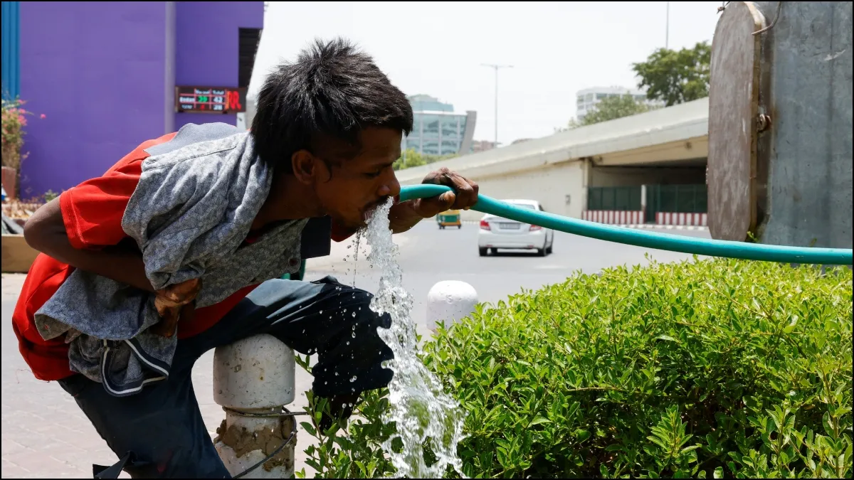 An intense heatwave has gripped the entire Delhi-NCR region.