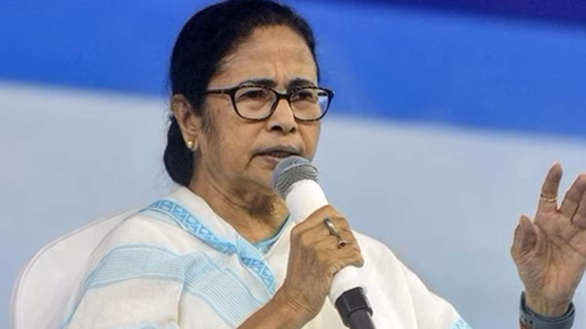 'I cannot wish unconstitutional, illegal party for forming government': Mamata lashes out at BJP