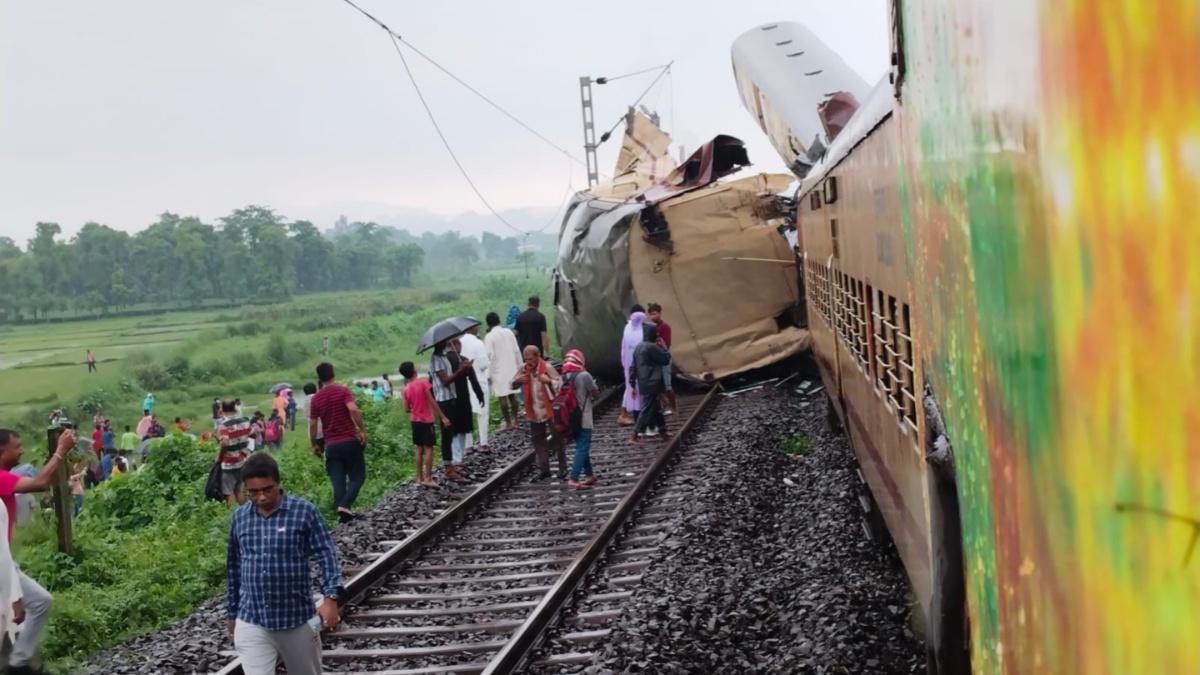 West Bengal: 15 dead after freight train collides with Kanchanjungha Express in Siliguri, CM reacts