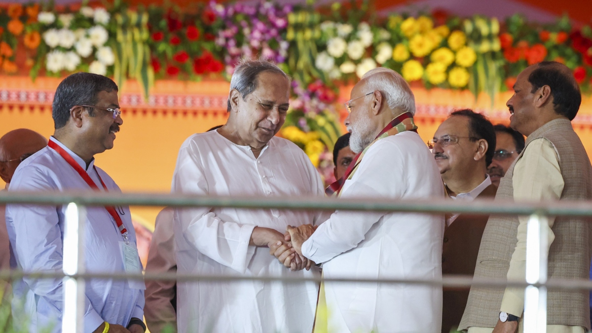 PM Modi speaks to former Odisha CM Naveen Patnaik at swearing-in ...