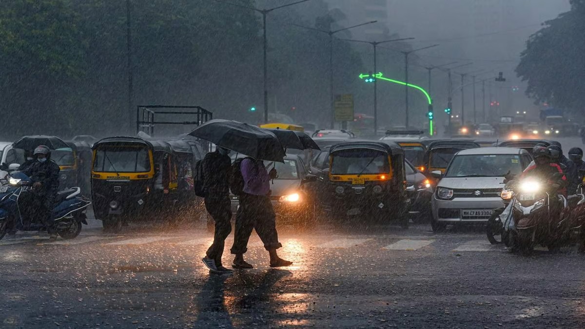 Heavy rains batter Mumbai, other districts, road cave-in on Ahmedabad-bound highway