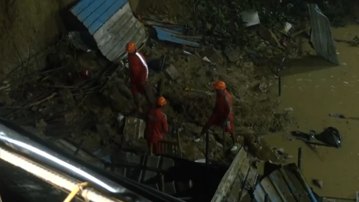 Three labourers dead after they fall into pit at under-construction site in Delhi's Vasant Vihar