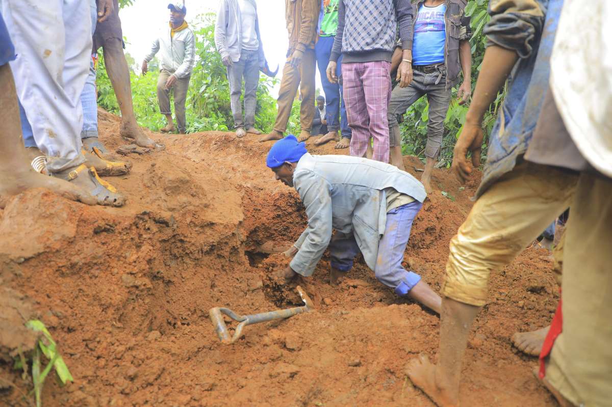 Ethiopia landslide death count could rise to 500, says UN as search operation enters 4th day | VIDEO