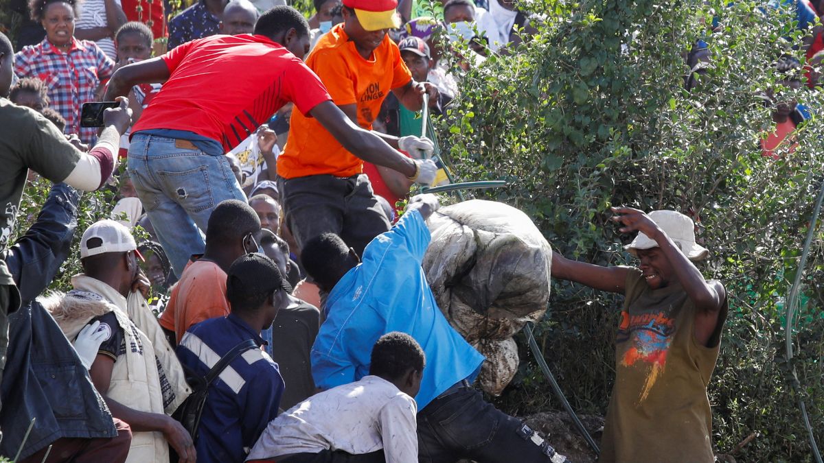 Kenya SHOCKER: Serial killer massacres 42 women including his wife, dumps their bodies in canal | VIDEO