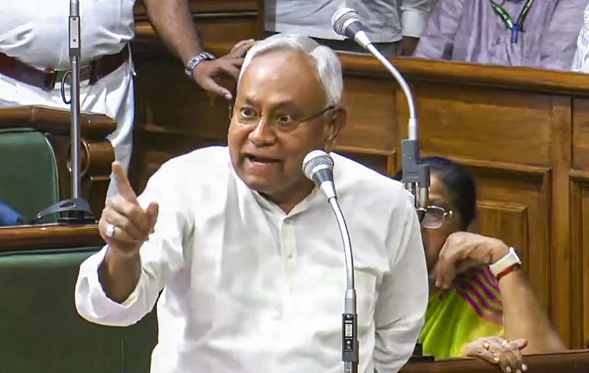 Nitish Kumar loses cool over Oppn protest in Bihar Assembly, says 'Hum to sunayenge' | WATCH