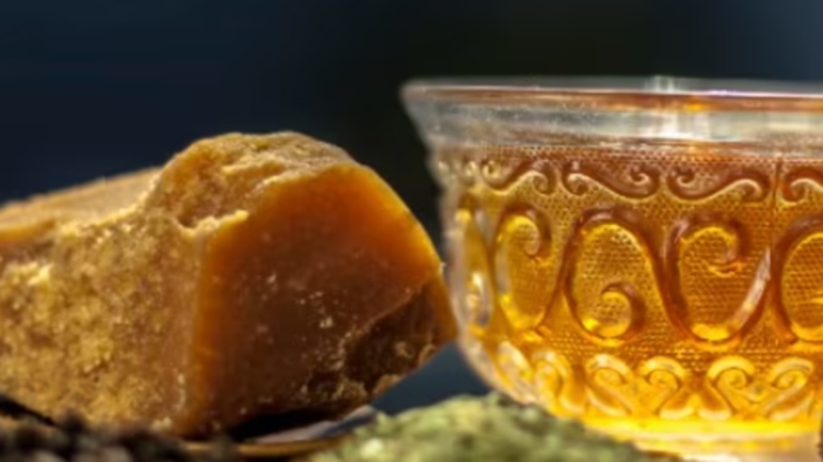 Want to detox your body? Drink jaggery water on an empty stomach in the morning