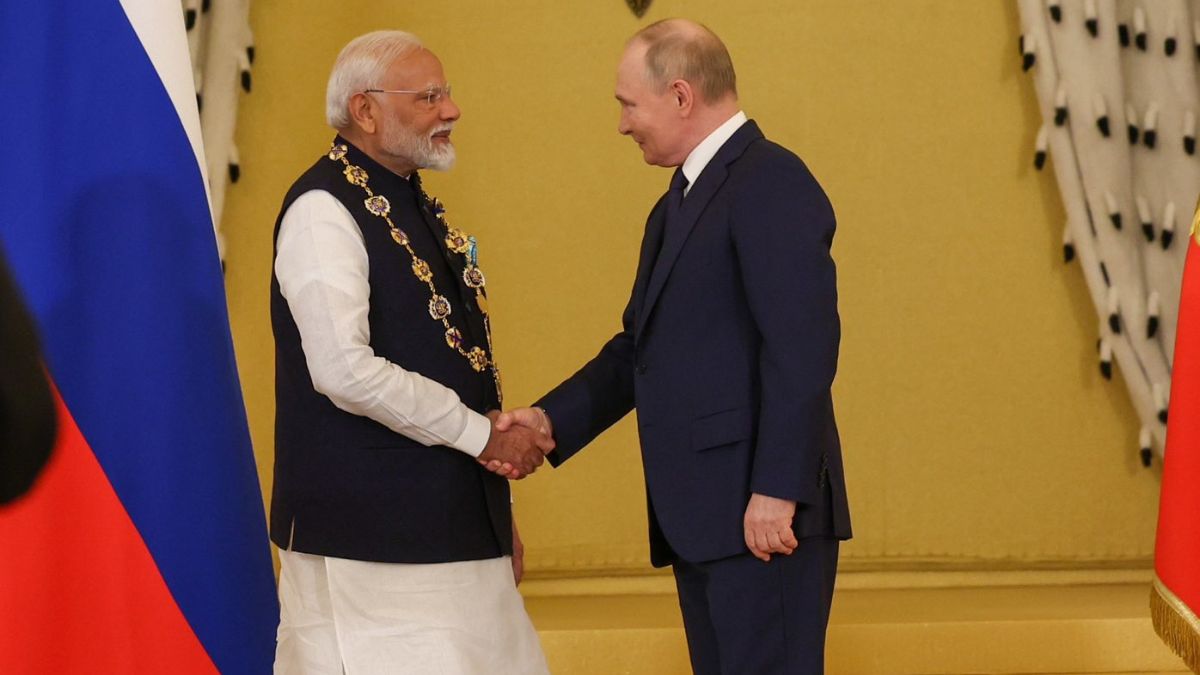 PM Modi receives Russia's highest civilian honour Order of St Andrew the Apostle | VIDEO