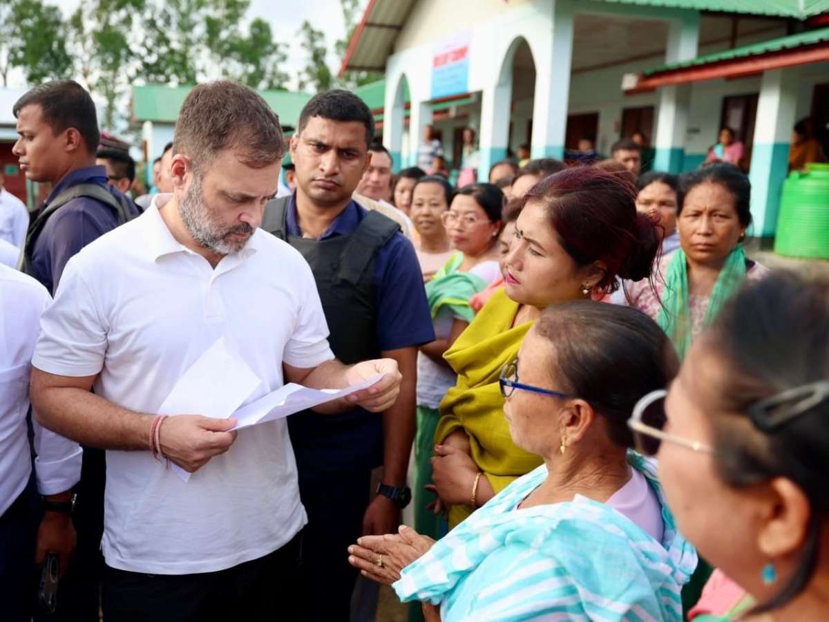 Rahul Gandhi Meets Victims At Relief Camps In Manipur, Calls On ...