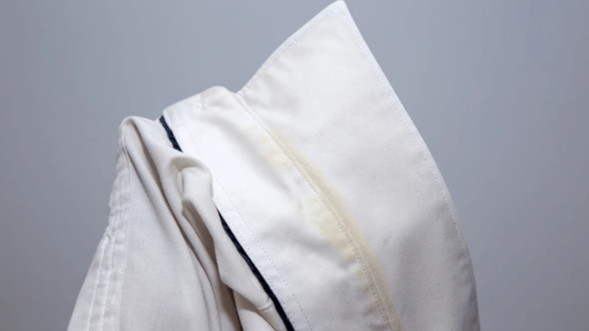 Fed up with stubborn stains on shirt collar? Try these 5 tips to remove them easily