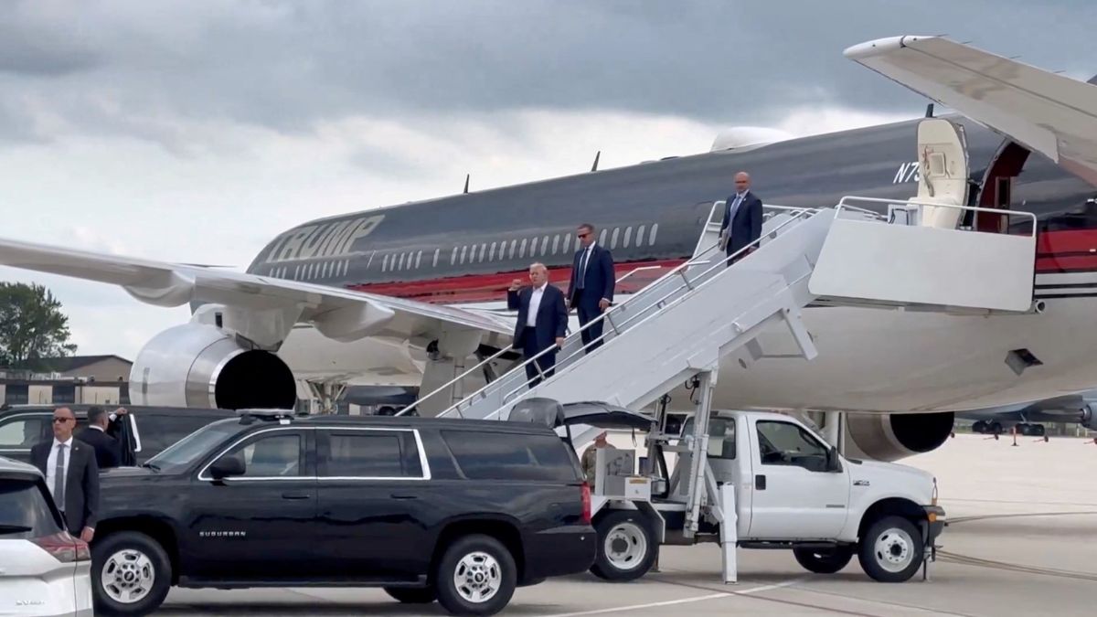 VIDEO: Trump arrives in Wisconsin, Republican to formally announce him as Presidential candidate – India TV