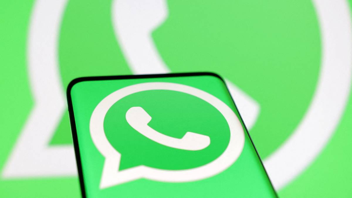 How to share WhatsApp Status as Facebook Story? An easy guide