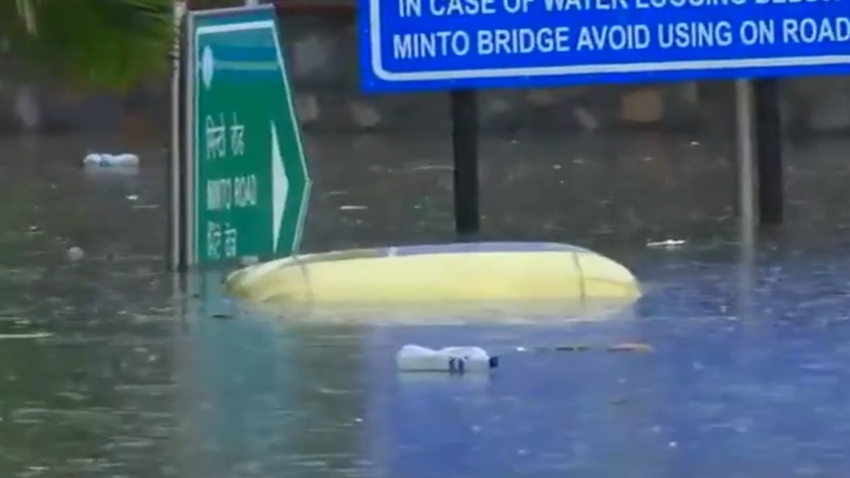 Autorickshaw submerged as incessant rainfall causes waterlogging in parts of Delhi | Watch