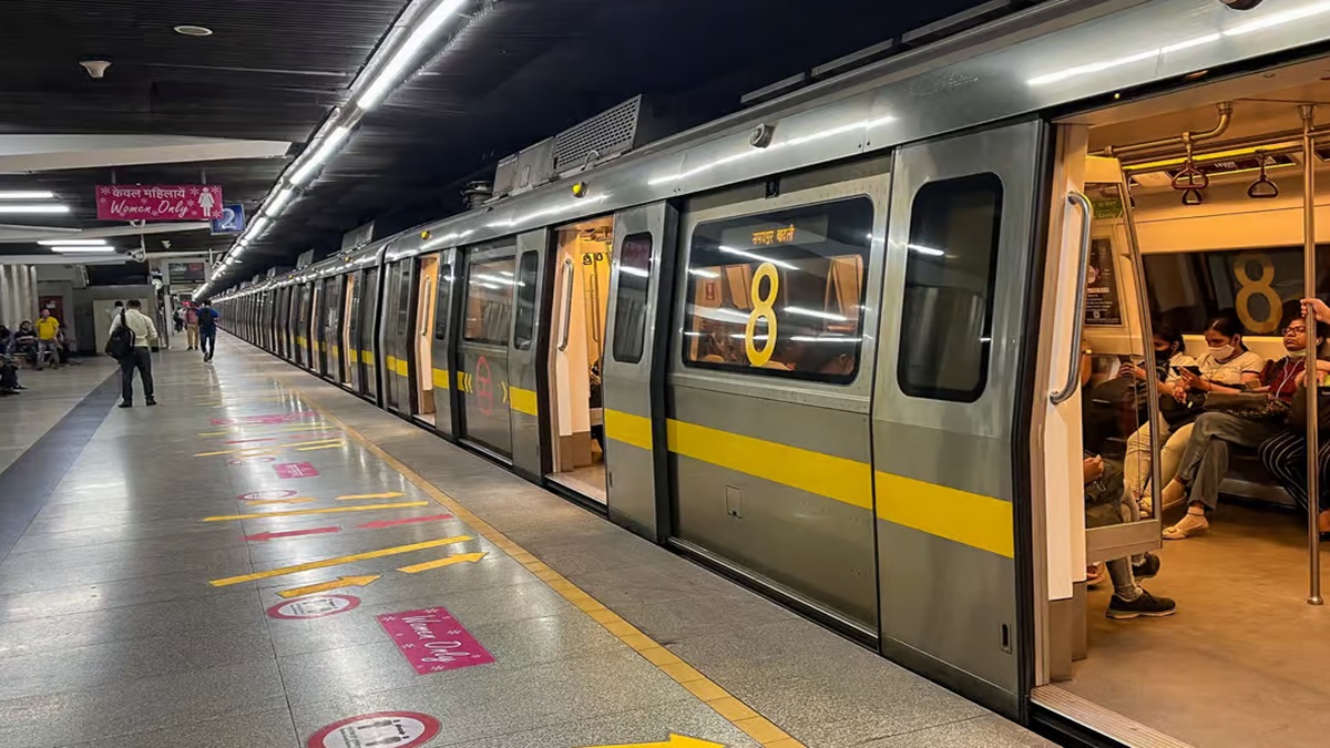Delhi Metro commuters will soon use smartphones as virtual cards for ...