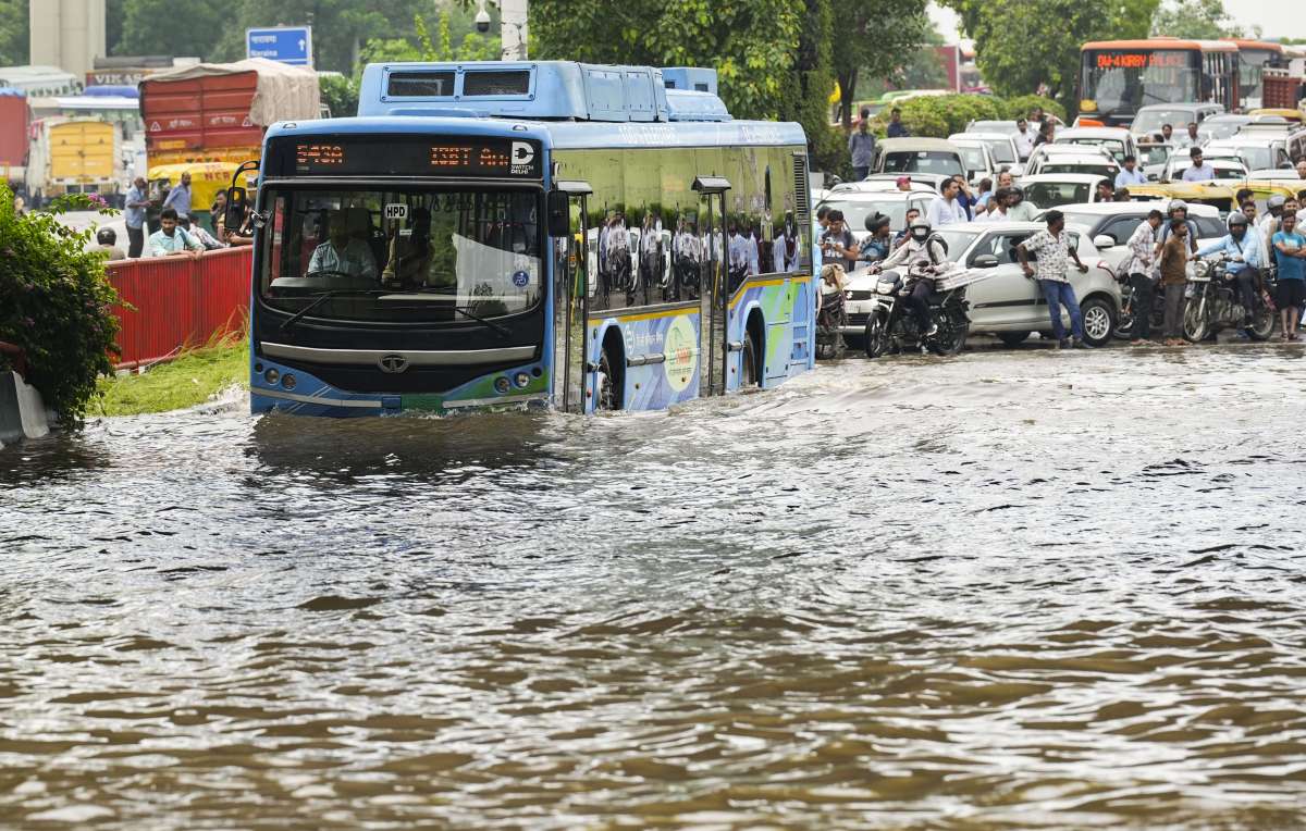 Weather update: IMD predicts rainfall in these states till March 15 due to cyclones, check complete forecast