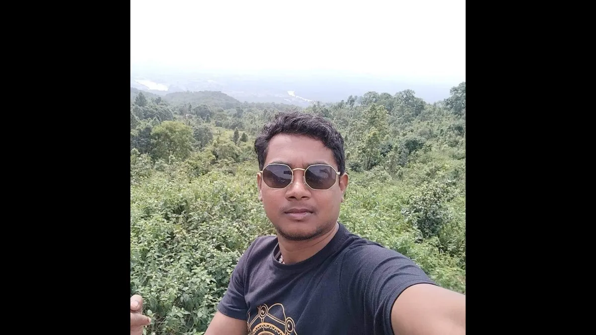 Sub Inspector Anup Kachhap shot dead by unidentified assailants