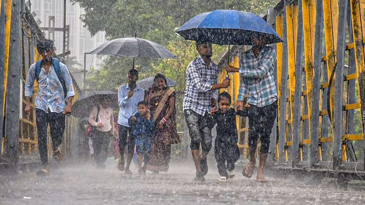 Maharashtra: IMD issues orange alert for Mumbai, Thane, red alert for Palghar