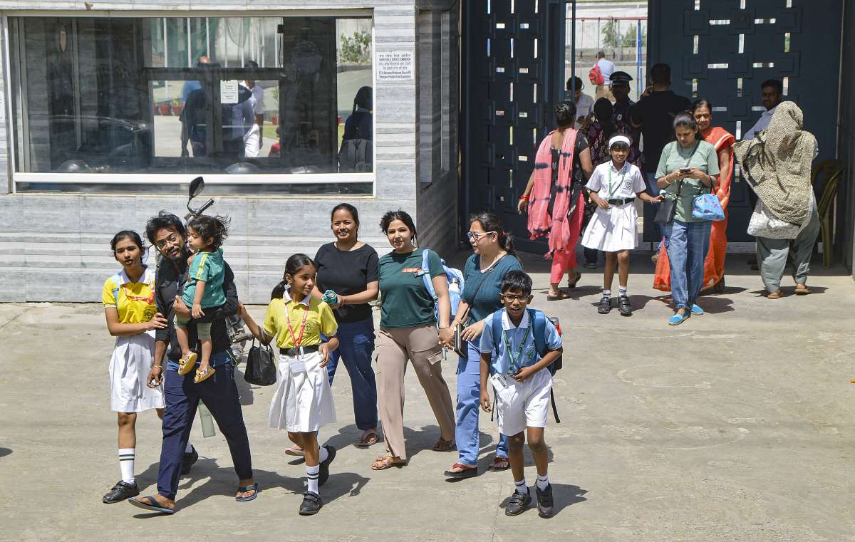 Schools closed in Delhi-NCR today due to GRAP 3 restrictions? Here’s what students must know