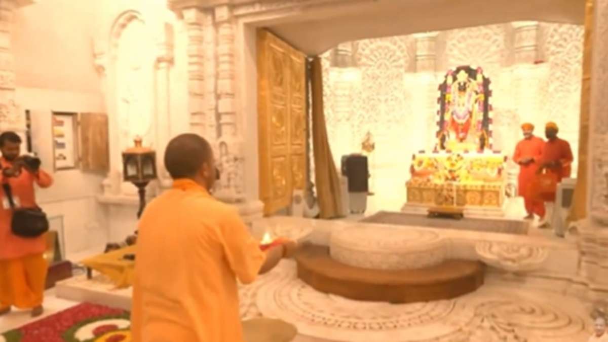 Yogi Adityanath begins two-day visit to Ayodhya, offers prayers at Ram temple | WATCH