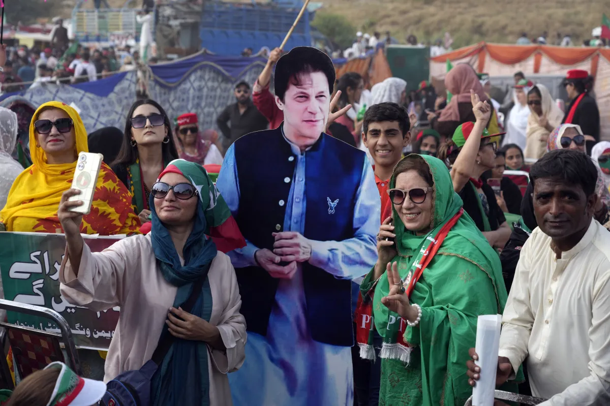 Imran Khan supporters protesting against his arrest in Islamabad