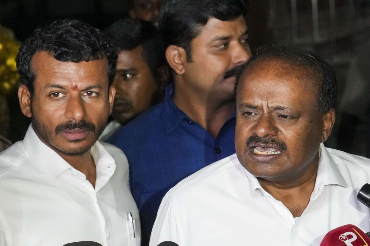 Karnataka minister apologises for calling HD Kumaraswamy as 'Kaalia': 'Called him like that out of affection'