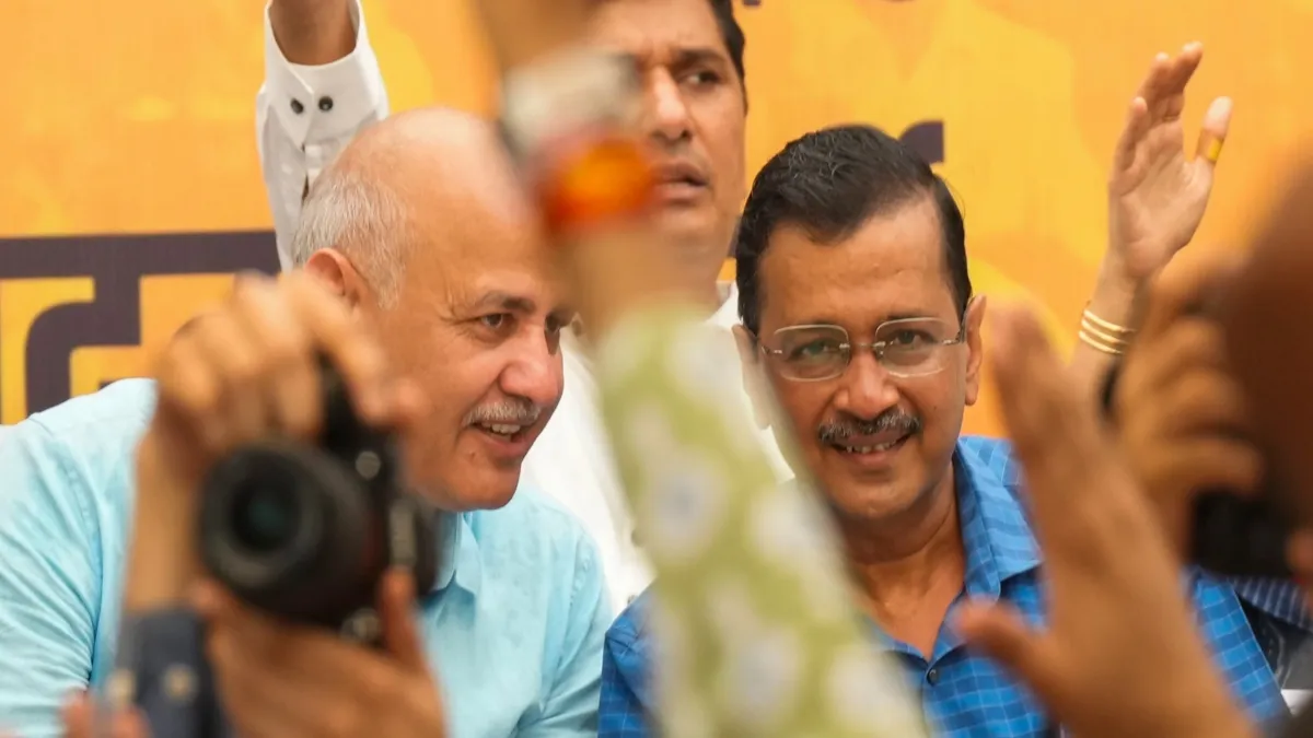 Manish Sisodia meets Arvind Kejriwal at chief minister's residence ...