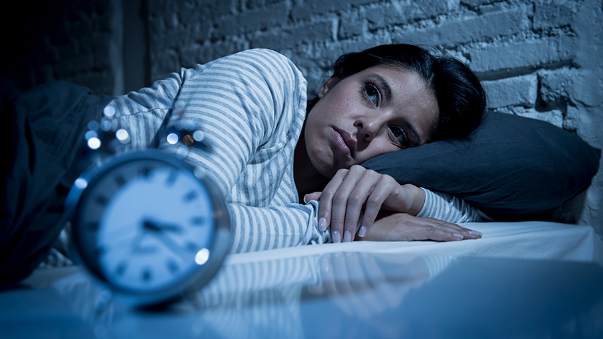 Struggling with Insomnia? Follow THESE 5 simple ways that can help you fall asleep without any pills