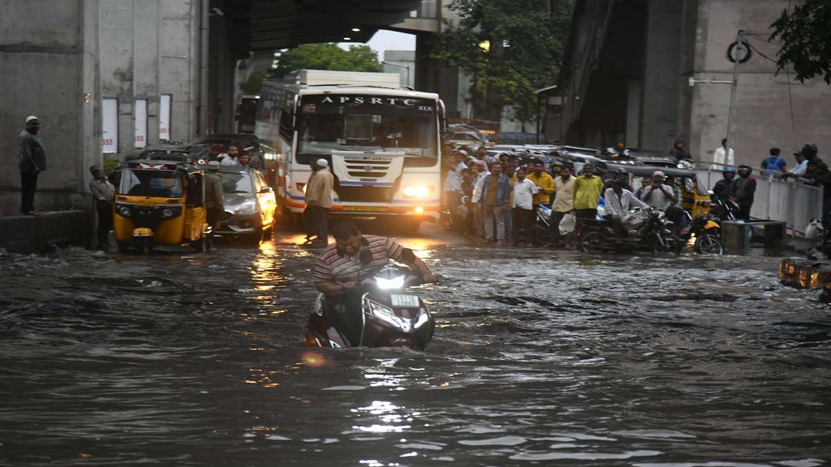 Hyderabad rains Schools to remain closed on september 1 heavy rainfall ...