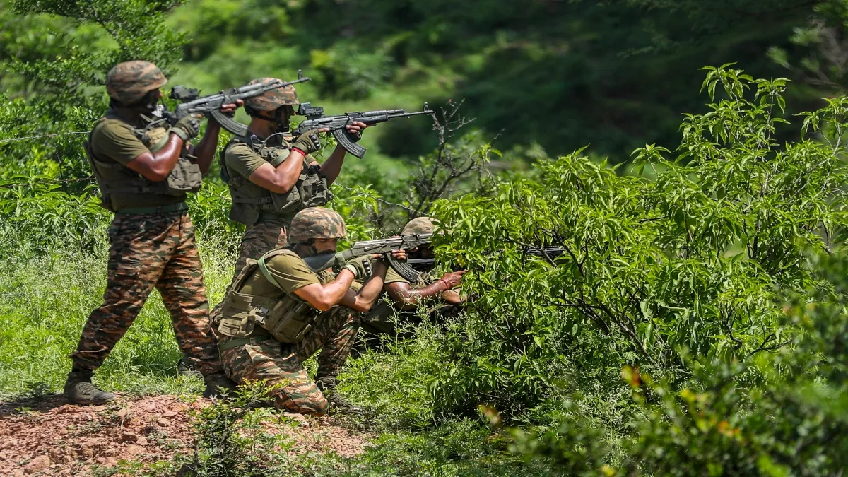 Indian Army soldiers (Image used for representational purposes) Indian Army soldiers (Image used for representational purposes)
