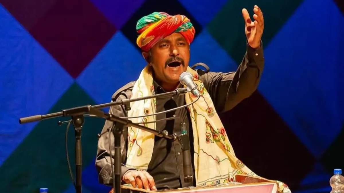 Folk Singer Mangey Khan