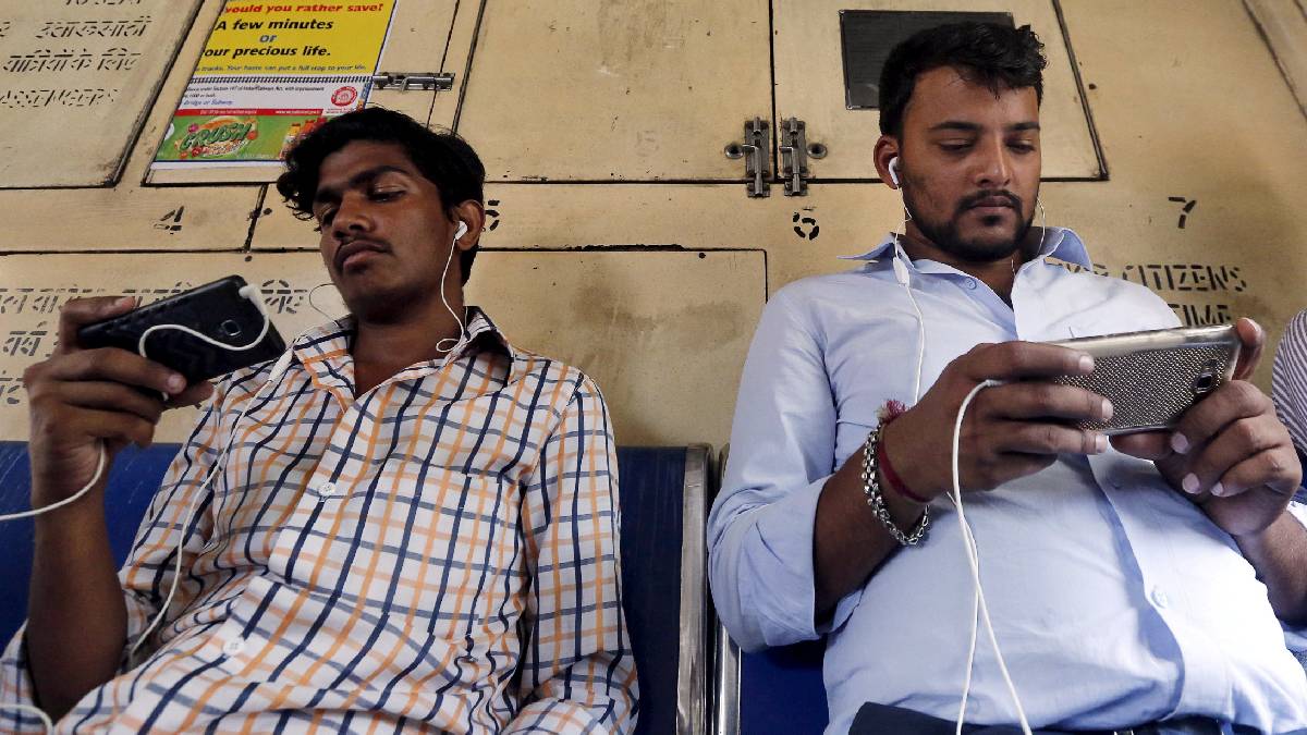 BSNL, Jio, Vi, Airtel users: Recharge plans could become affordable again as telecom operators seek new reform