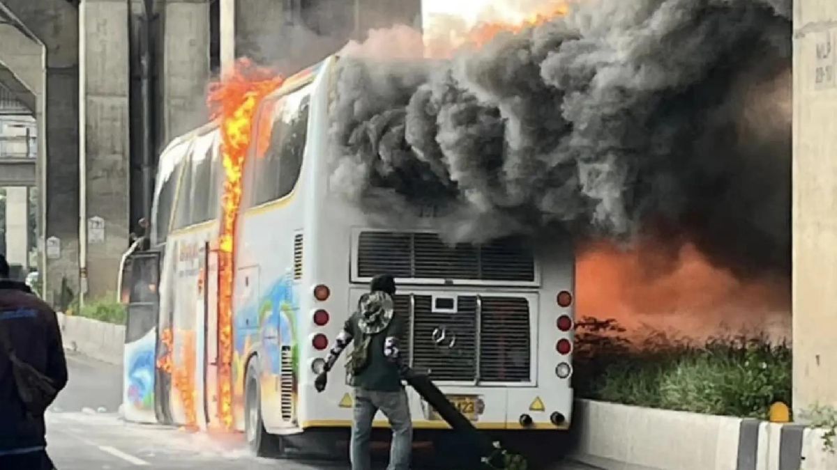 Thailand: At least 10 students killed in bus fire in Bangkok – India TV