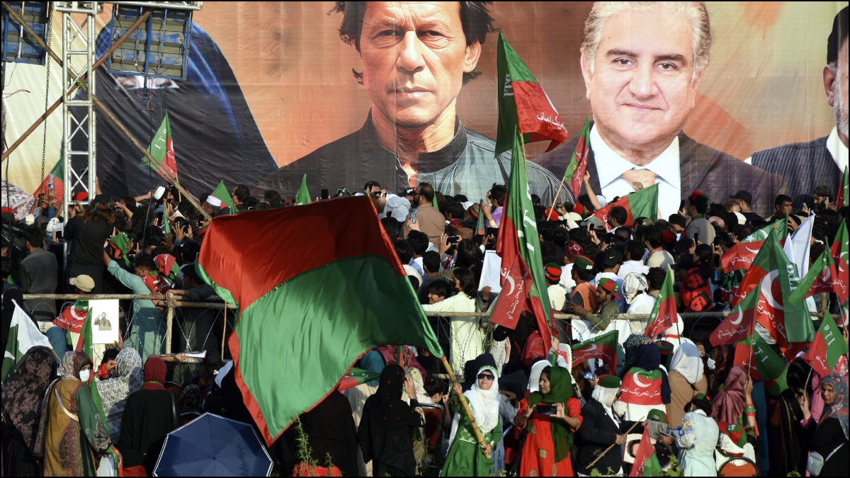 Imran Khan’s party faces police crackdown as 700 supporters arrested in Punjab province – India TV