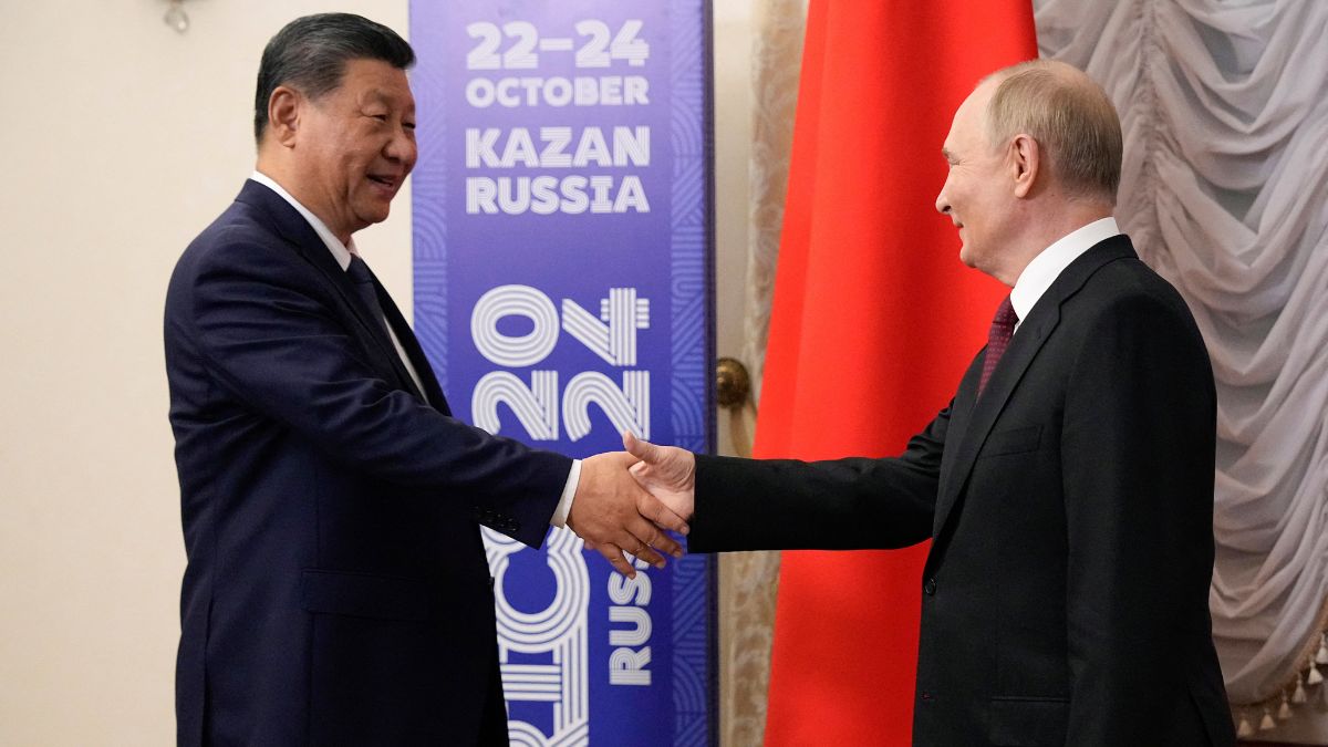 BRICS Summit Putin meets Chinese President Xi Jinping in Kazan