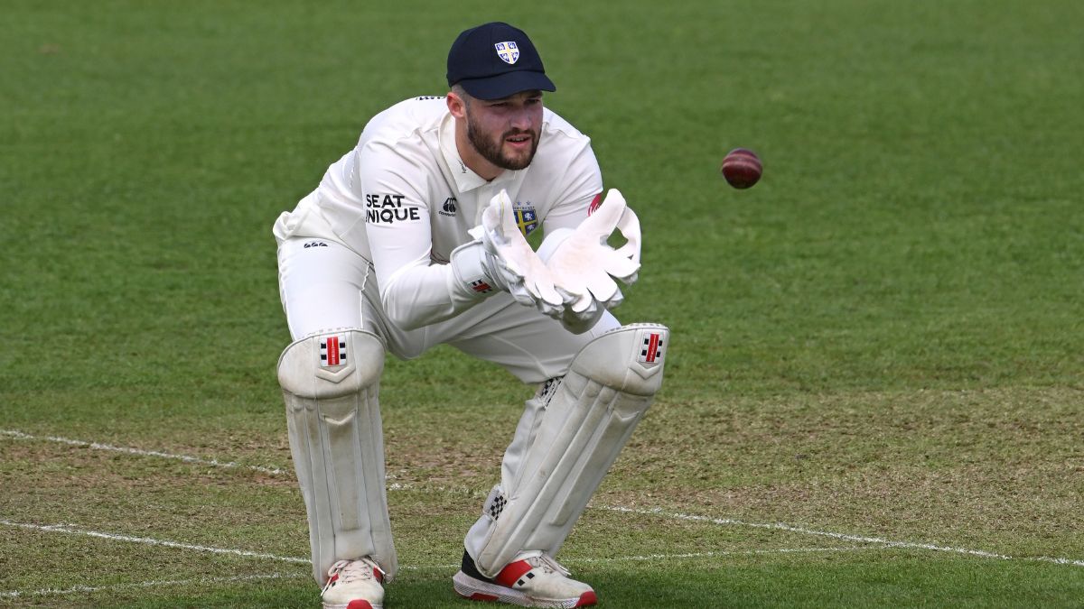 NZ vs ENG: England call for reinforcement mid-tour after injury to specialist wicketkeeper Jordan Cox