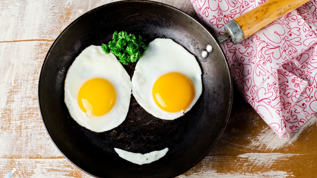 How many eggs should you eat for breakfast? Know protein content in 1 egg and side effects of overeating