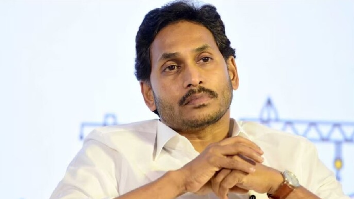 Jagan attacks Chandrababu Naidu govt, claims police issue notices against 680 YSRCP social media activists