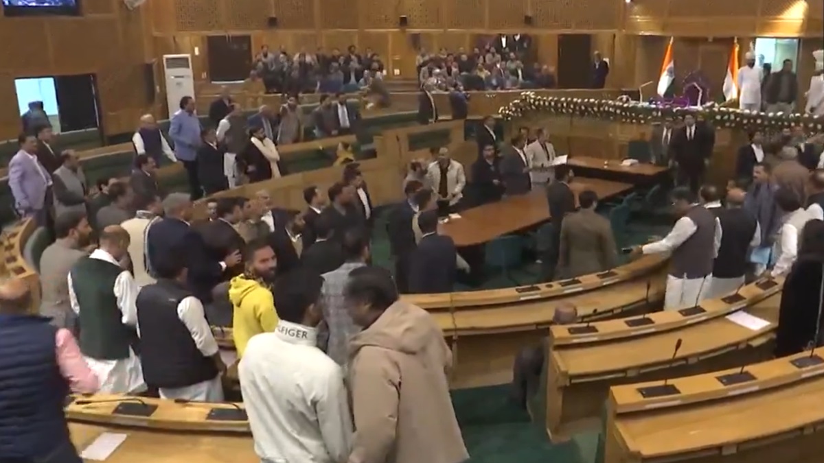 Massive brawl erupts between MLAs in Jammu-Kashmir Assembly over Article 370, house adjourned