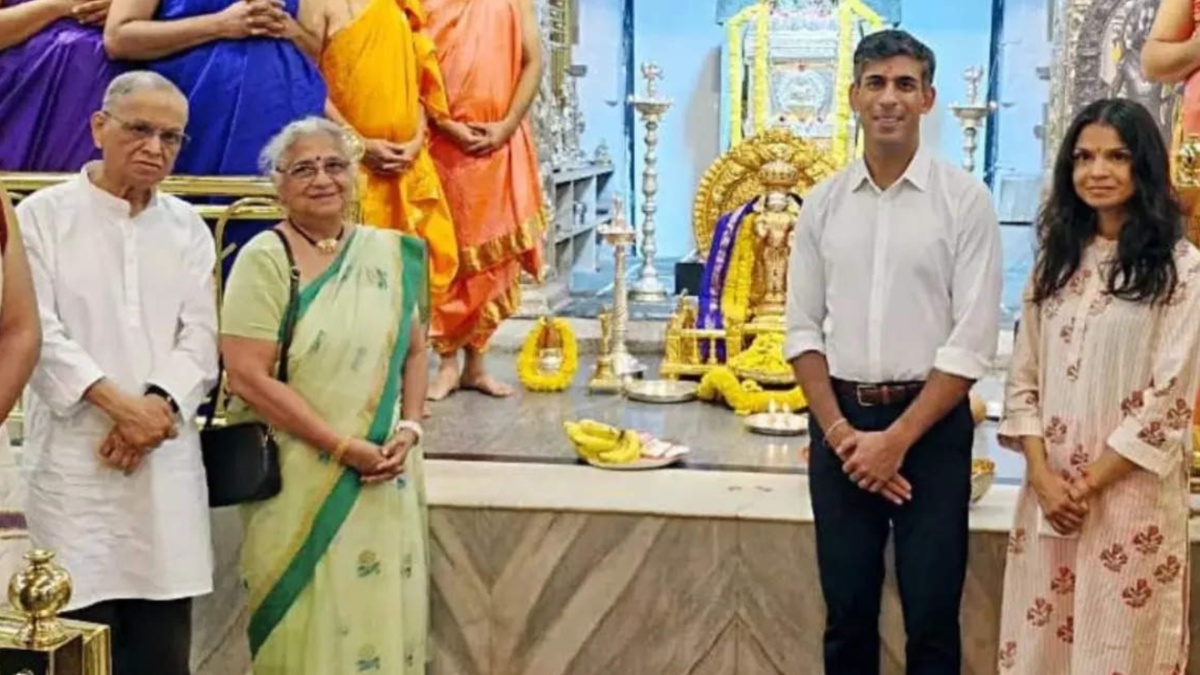 Sudha Murthy's Temple Offering with Sunak Goes Viral