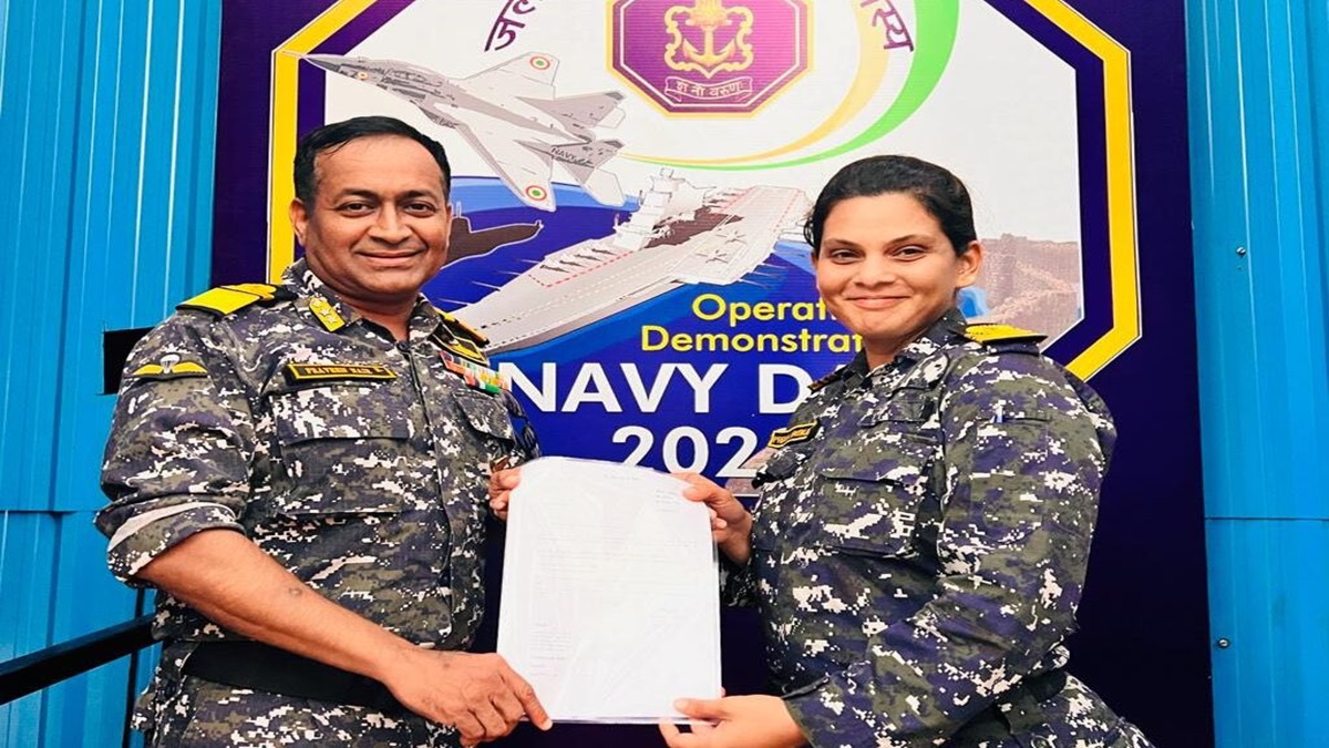 In a first, sister and brother duo Prerna Deosthalee and Commander Ishan command warships in Indian Navy