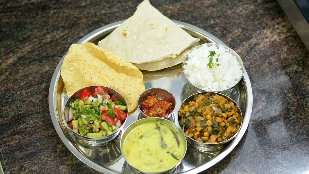 How prices of veg, non-veg thalis affected during festival in October | Check report