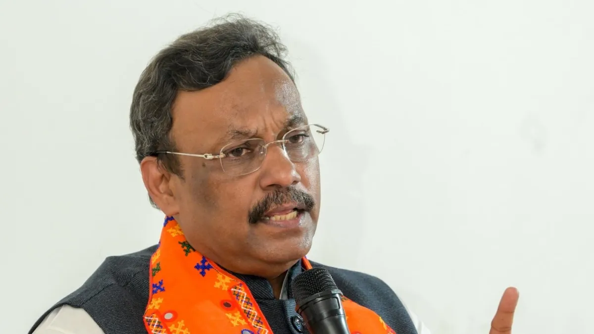 'I'm not stupid': BJP leader Vinod Tawde on allegations of distributing  money to influence voters | Maharashtra News – India TV