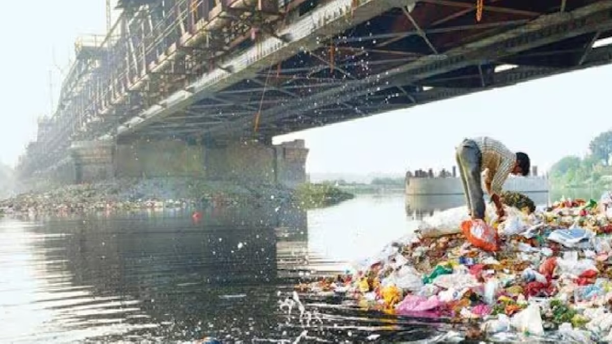 Yamuna pollution: UP Jal Nigam replies to NGT's notice, says 'No financially independent'