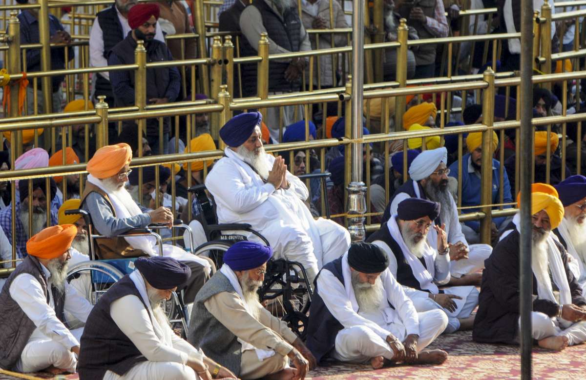 Clean toilets, wash utensils: Sukhbir Singh Badal in a wheelchair serves punishment in sacrilege case | VIDEO