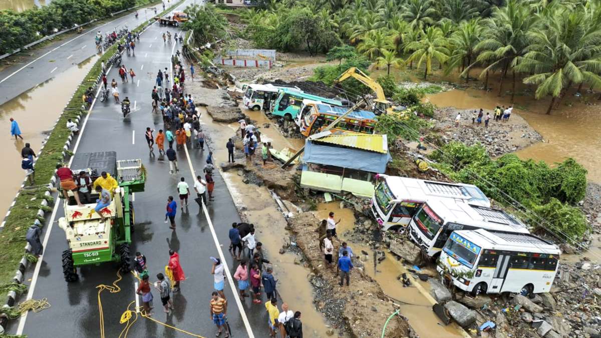 Tamil Nadu Rains: Airlines Issue Travel Advisory, Schools, Colleges ...