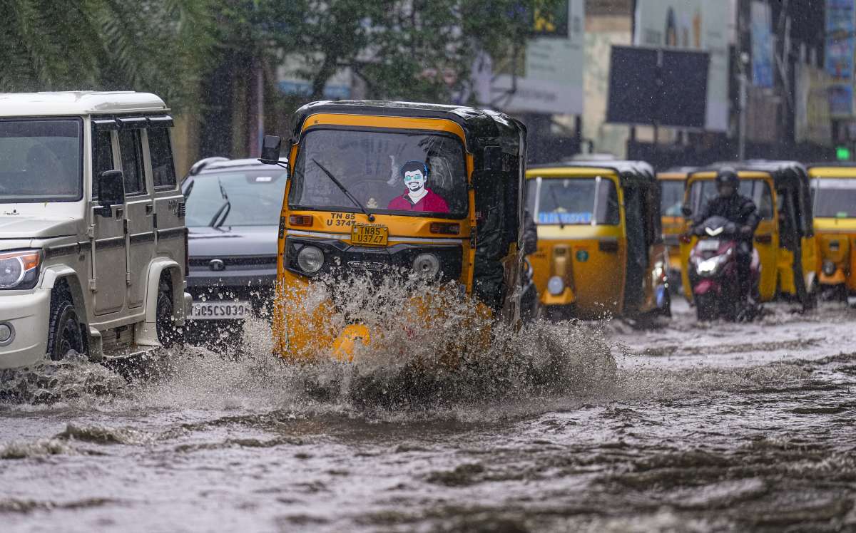 Tamil Nadu: Rains continue to lash parts of state, waterlogging in parts of Tirunelveli reported