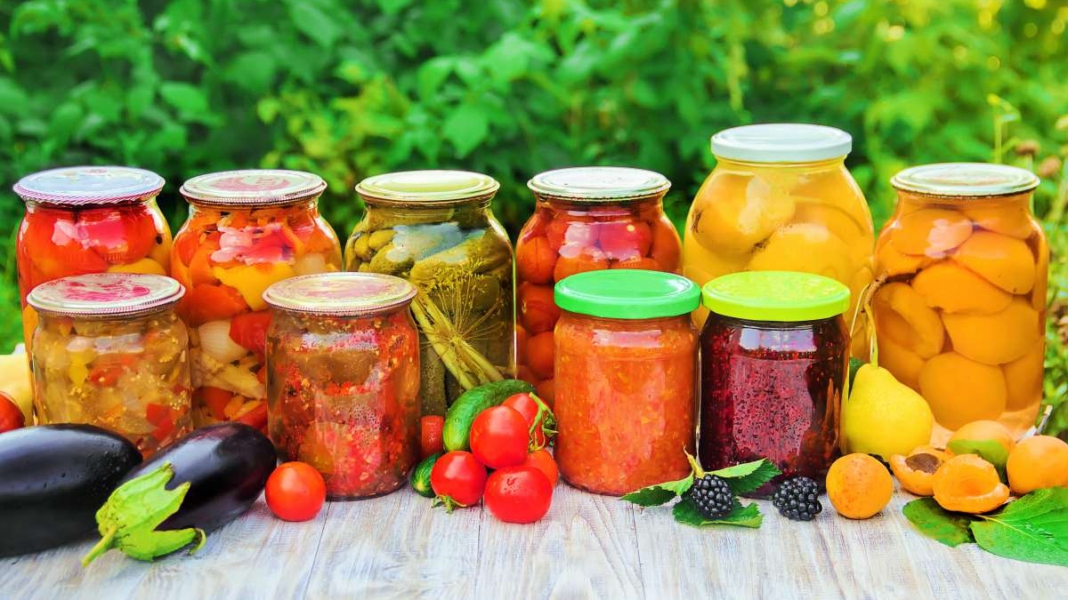 Should pickles be refrigerated or kept outside? Know which way of storing achaar is better