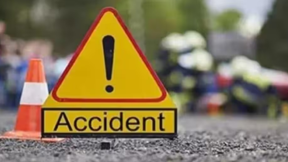 Chhattisgarh: Four killed, one injured in fog-induced collision with truck in Surguja