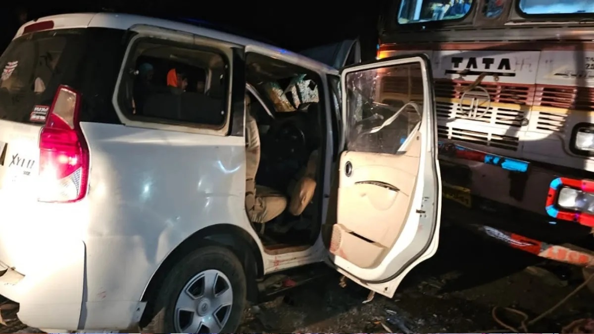 Six dead, seven injured after truck collides head-on with SUV in Chhattisgarh's Balod