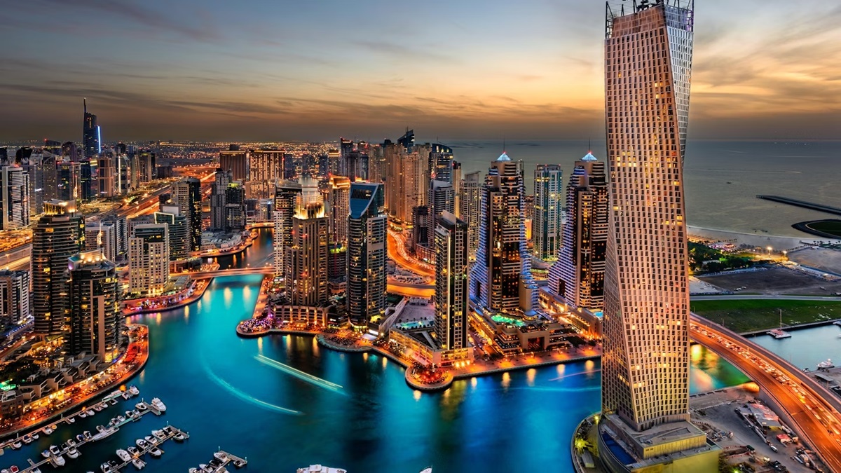 Travelling to Dubai may be difficult now with changed VISA rules for Indians